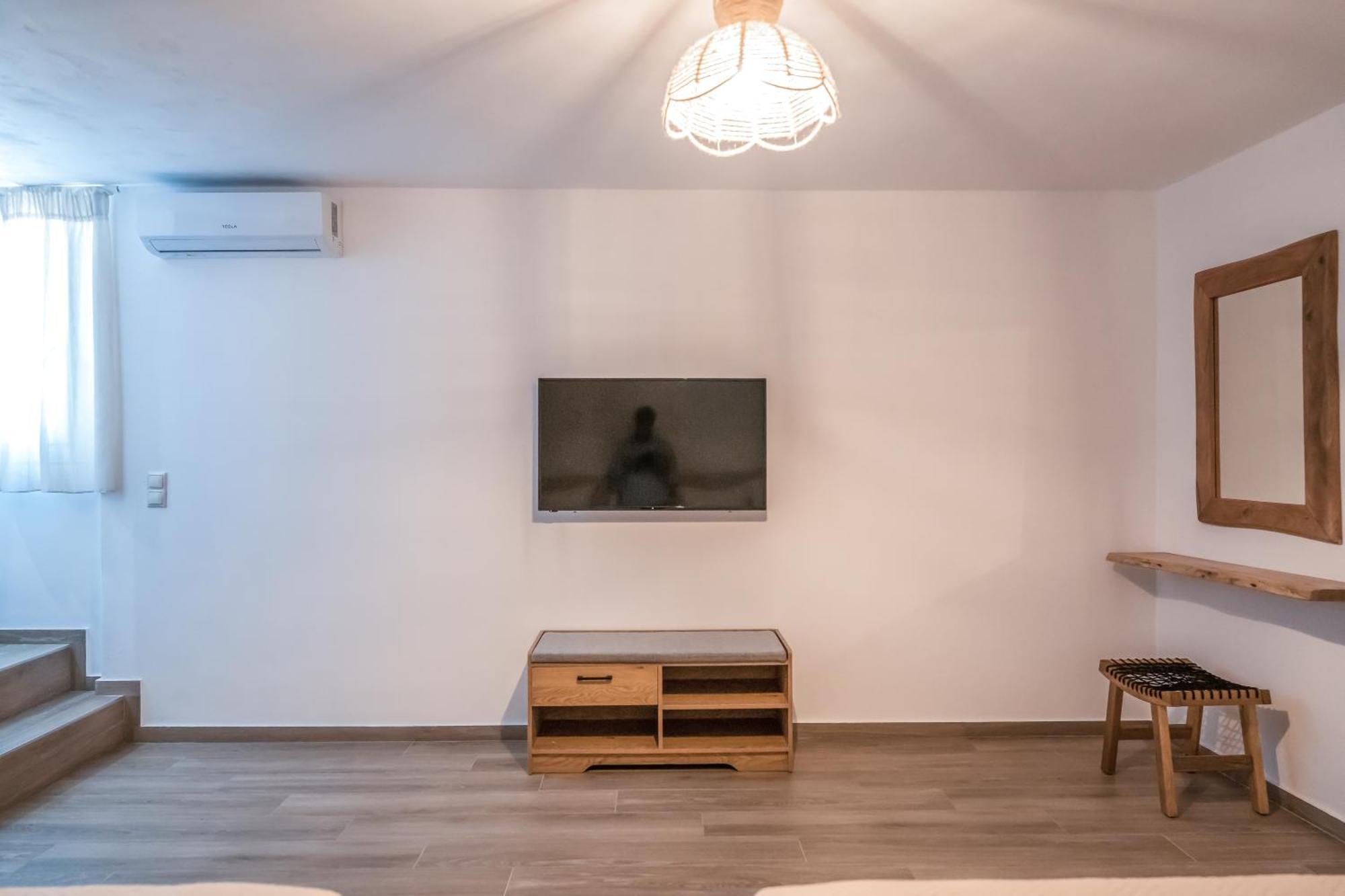 Epithea Suites Kythnos 5 Με Ιδιωτική Πισίνα Zewnętrze zdjęcie
